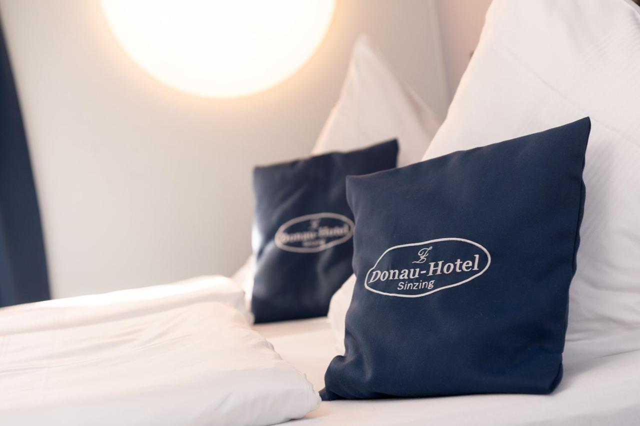 Donau-Hotel Sinzing Eksteriør billede