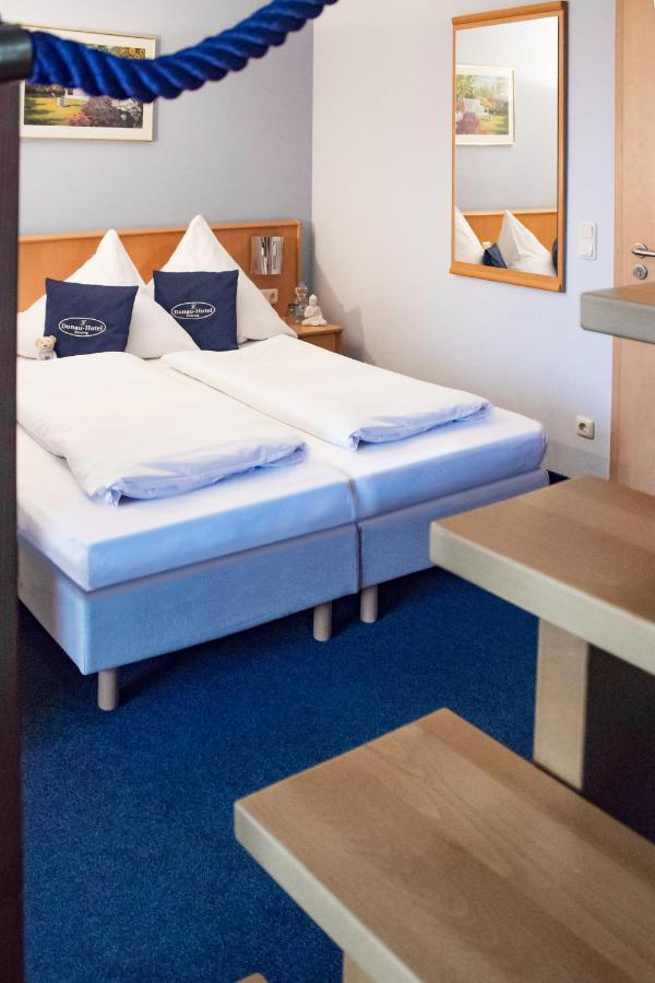 Donau-Hotel Sinzing Eksteriør billede